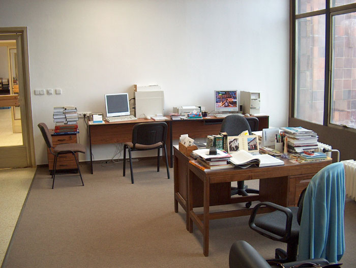 19.1.2004 - Dočasné prostory pro Periodika a BIS